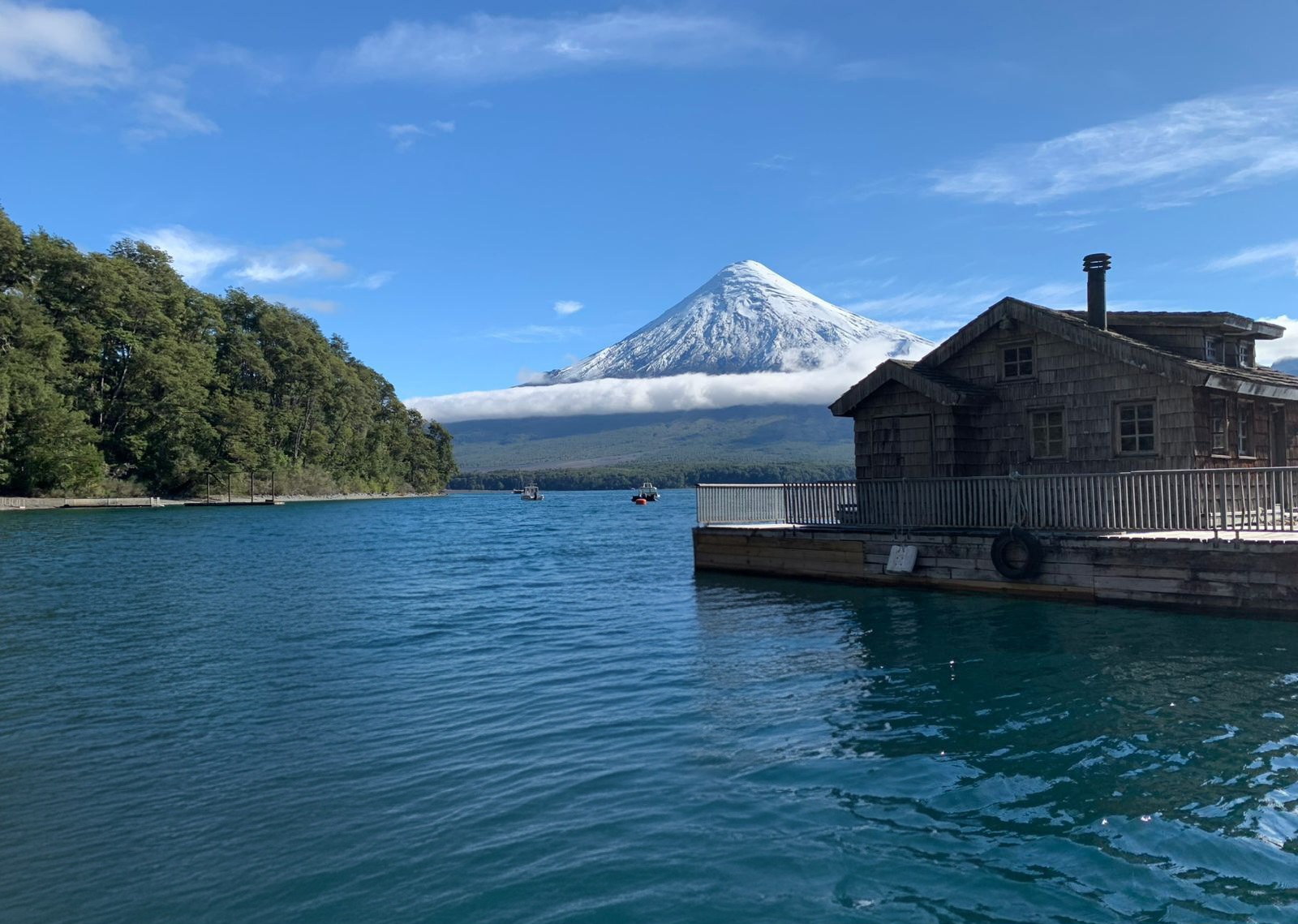 Todos Los Santos Lake